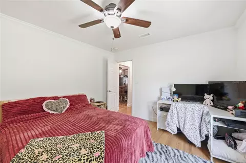 Bedroom - 5570 Navarre Ave, Hampton, FL 32044 photo 2 of 3