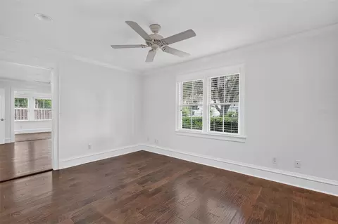 Bedroom - 433 SE 7th St, Gainesville, FL 32601 photo 4 of 7