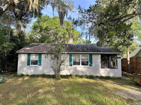 3230 NW 11th St, Gainesville, FL 32609