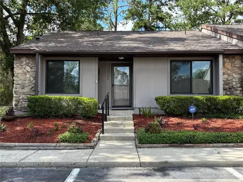 3764 NW 54th Ln, Gainesville, FL 32653