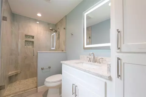 Bath - 7616 SW 10th Ave, Gainesville, FL 32607 photo 7 of 10