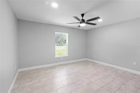 Bedroom - 11751 NE 108th St, Archer, FL 32618 photo 1 of 3
