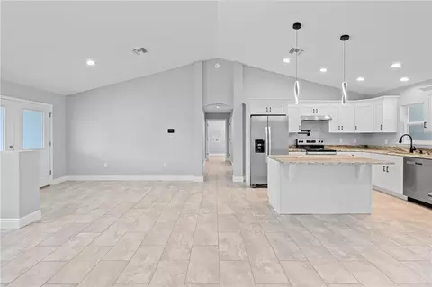 Living - 11751 NE 108th St, Archer, FL 32618 photo 2 of 3