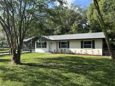 317 NE 4th Ave, Williston, FL 32696