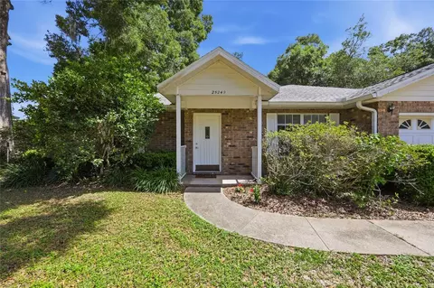 25249 SW 18th Ave, Newberry, FL 32669