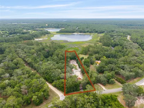 261 Ashley Lake Dr, Melrose, FL 32666
