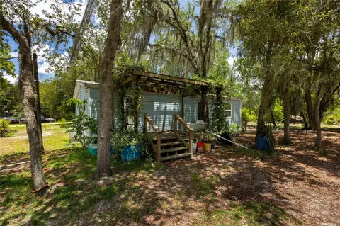 Exterior - 108 Kitty Ave, Interlachen, FL 32148 photo 6 of 7