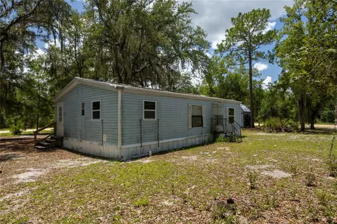 Exterior - 108 Kitty Ave, Interlachen, FL 32148 photo 2 of 7