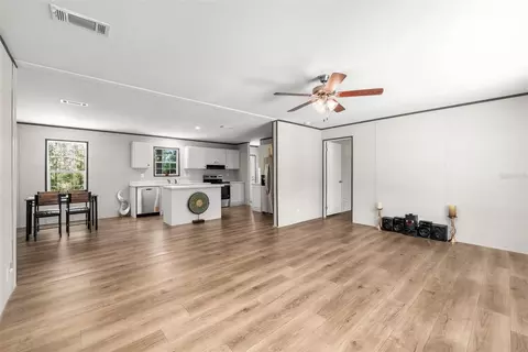 419 Lily Trl, Interlachen, FL 32148 photo 5