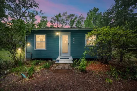 201-203 NE Tahota Ave, Micanopy, FL 32667