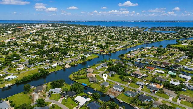 132 Concord Dr NE, Port Charlotte, FL 33952