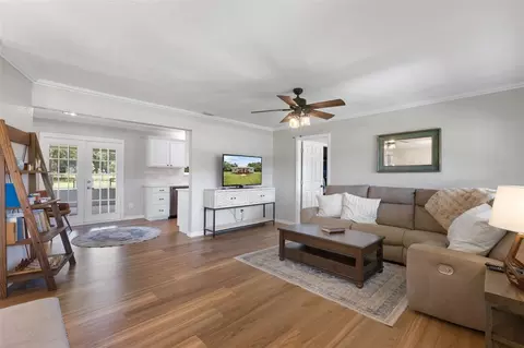Living - 18950 NE 55th St, Williston, FL 32696 photo 1 of 3