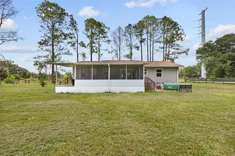 Exterior - 18950 NE 55th St, Williston, FL 32696 photo 10 of 13