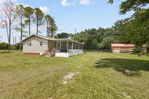 Exterior - 18950 NE 55th St, Williston, FL 32696 photo 9 of 13