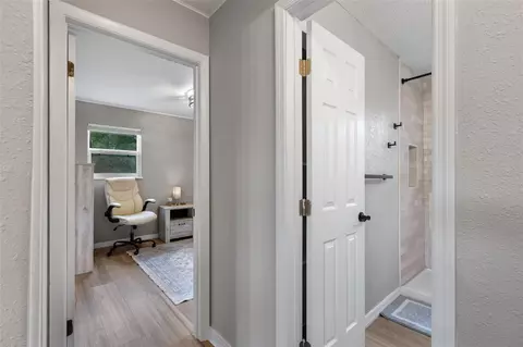 Entry Way - 18950 NE 55th St, Williston, FL 32696 photo 1 of 1