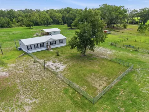 4889 SW 35th Trl, Bell, FL 32619
