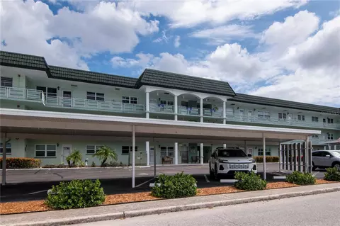 5935 30 Ave S #206, Gulfport, FL 33707
