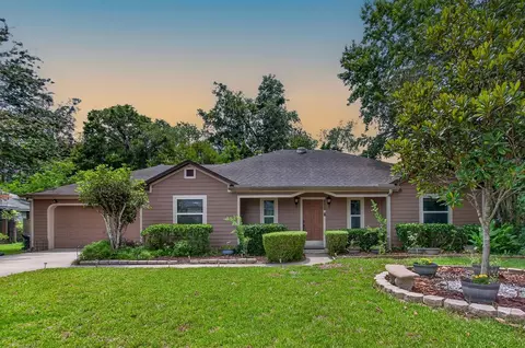 2840 NW 27th Ter, Gainesville, FL 32605