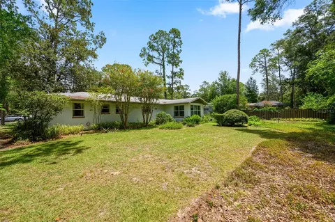 Exterior - 3919 SW 4th Pl, Gainesville, FL 32607 photo 7 of 10