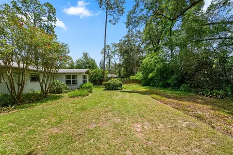 Exterior - 3919 SW 4th Pl, Gainesville, FL 32607 photo 9 of 10