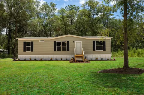 104 Jackson Ave, Interlachen, FL 32148 photo 2