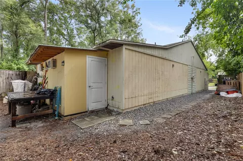 Exterior - 2038 SW 70th Ter, Gainesville, FL 32607 photo 2 of 3