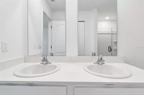 Bath - 153 Ashbrook St, Saint Augustine, FL 32084 photo 3 of 4