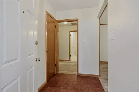 Entry Way - 130 SW 75th Ter, Gainesville, FL 32607 photo 1 of 3