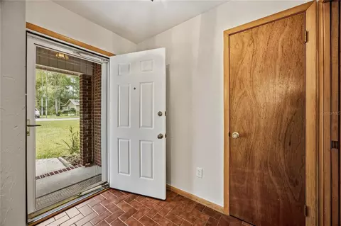 Entry Way - 130 SW 75th Ter, Gainesville, FL 32607 photo 3 of 3