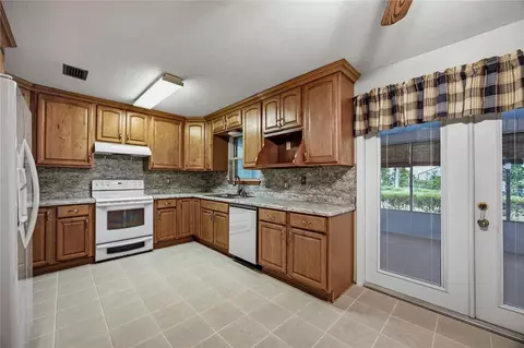 Kitchen - 130 SW 75th Ter, Gainesville, FL 32607 photo 1 of 3