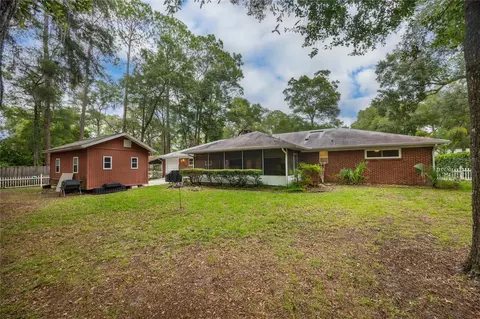 Exterior - 130 SW 75th Ter, Gainesville, FL 32607 photo 17 of 19