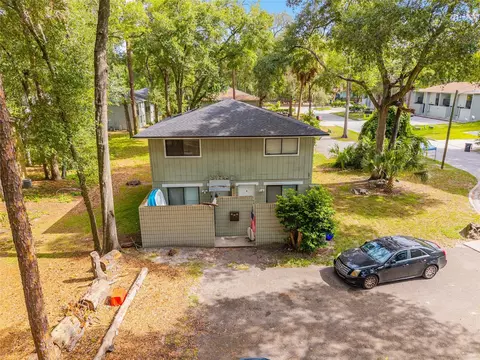 Exterior - 714 SW 69th St, Gainesville, FL 32607 photo 4 of 9