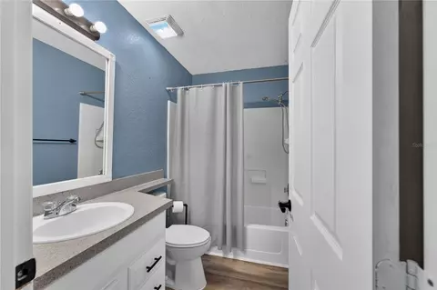 Bath - 230 SE 150th Ave, Williston, FL 32696 photo 3 of 4
