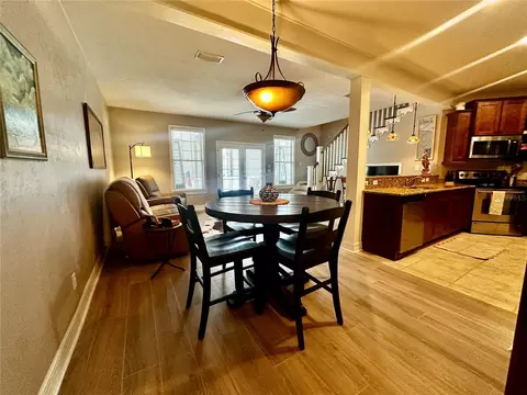 Dining - 206 SE Tenth St #9, Steinhatchee, FL 32359 photo 1 of 1