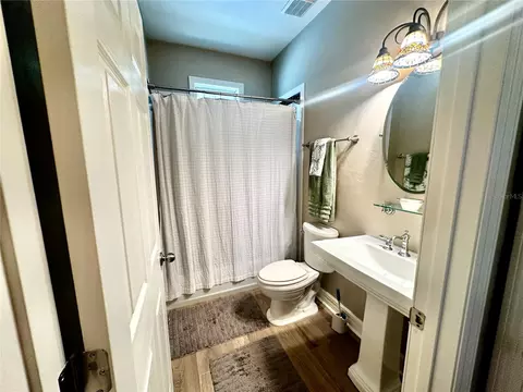 Bath - 206 SE Tenth St #9, Steinhatchee, FL 32359 photo 1 of 2