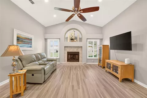 Living - 54 Hickory Loop, Ocala, FL 34472 photo 5 of 7