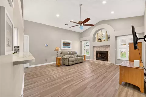Living - 54 Hickory Loop, Ocala, FL 34472 photo 6 of 7