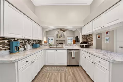 Kitchen - 54 Hickory Loop, Ocala, FL 34472 photo 3 of 7