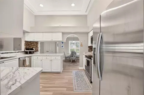 Kitchen - 54 Hickory Loop, Ocala, FL 34472 photo 7 of 7