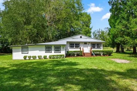 6218 SW 202nd St, Newberry, FL 32669