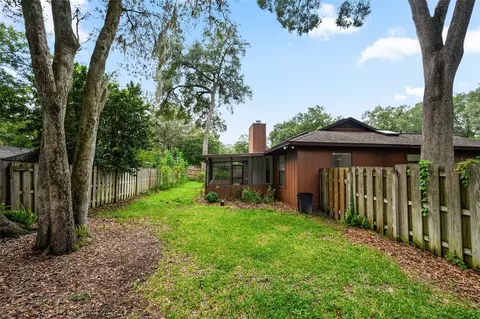 Exterior - 7713 SW 9th Pl, Gainesville, FL 32607 photo 9 of 11