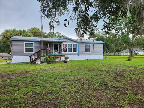 152 Kelly Ln, Hawthorne, FL 32640