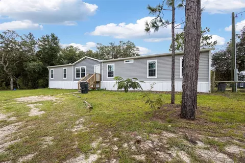 Exterior - 9490 NE 77th Pl, Bronson, FL 32621 photo 2 of 7
