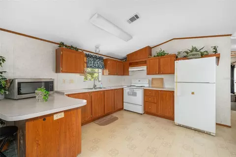 Kitchen - 25697 21st Rd, O Brien, FL 32071 photo 1 of 3