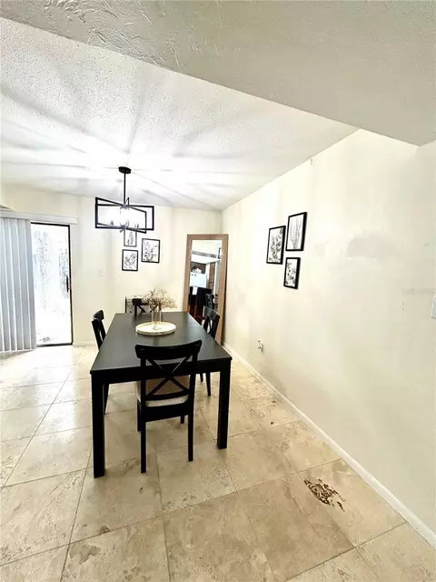 Dining - 407 NW 39th Rd #407C, Gainesville, FL 32607 photo 2 of 4