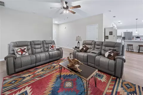 Living - 111 Breezeway Ave, Satsuma, FL 32189 photo 2 of 2
