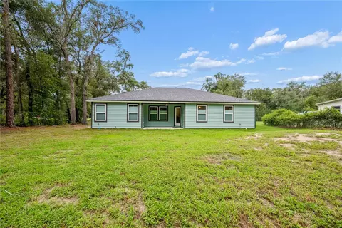 Exterior - 111 Breezeway Ave, Satsuma, FL 32189 photo 2 of 6
