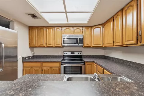 Kitchen - 4705 SW 69th Ter, Gainesville, FL 32608 photo 2 of 2