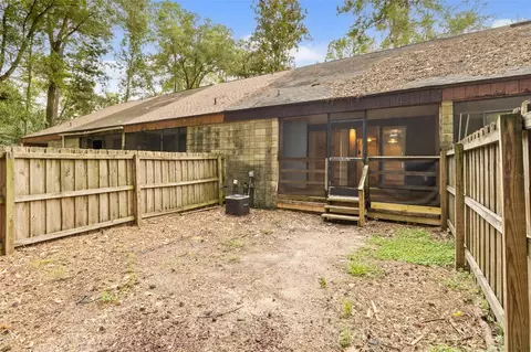 Exterior - 4705 SW 69th Ter, Gainesville, FL 32608 photo 6 of 8