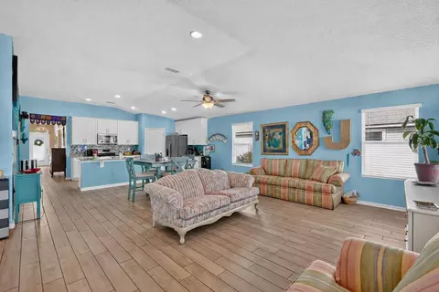 Living - 81 Hickory Ridge Rd, Saint Augustine, FL 32084 photo 2 of 3
